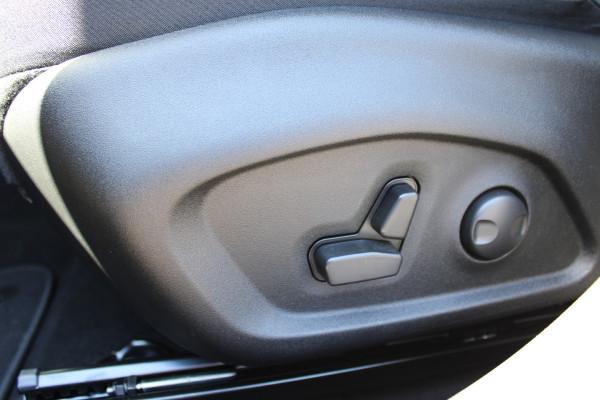 Jeep Renegade 4xe 190 Plug-in Hybrid S | Panoramadak | Leder | Led | Camera | Parkeer assistent