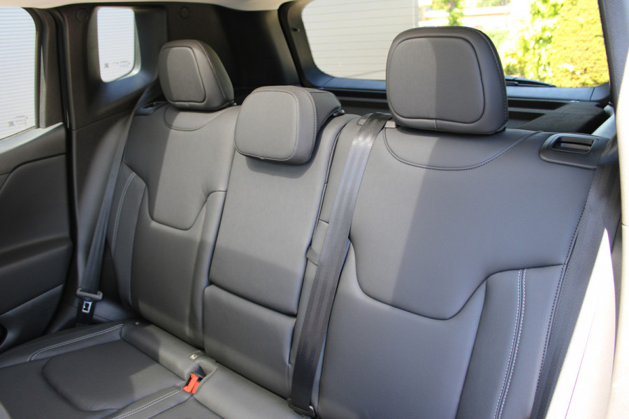 Jeep Renegade 4xe 190 Plug-in Hybrid S | Panoramadak | Leder | Led | Camera | Parkeer assistent