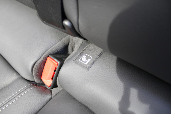 Jeep Renegade 4xe 190 Plug-in Hybrid S | Panoramadak | Leder | Led | Camera | Parkeer assistent