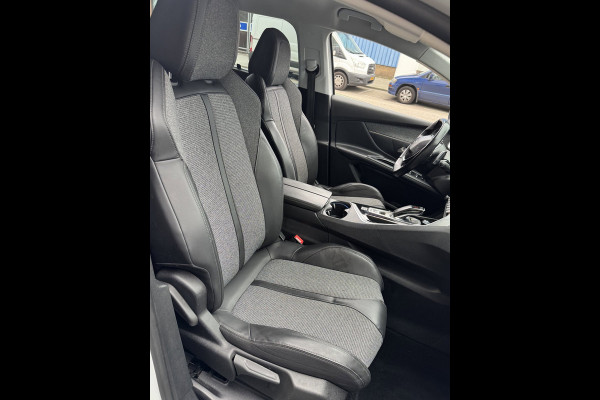 Peugeot 5008 1.2 PureTech Allure AUTOMAAT 7Prs- Navigatie / Apple Carplay I Airco I LED I DPC I Sport pakket I Dealer onderhouden