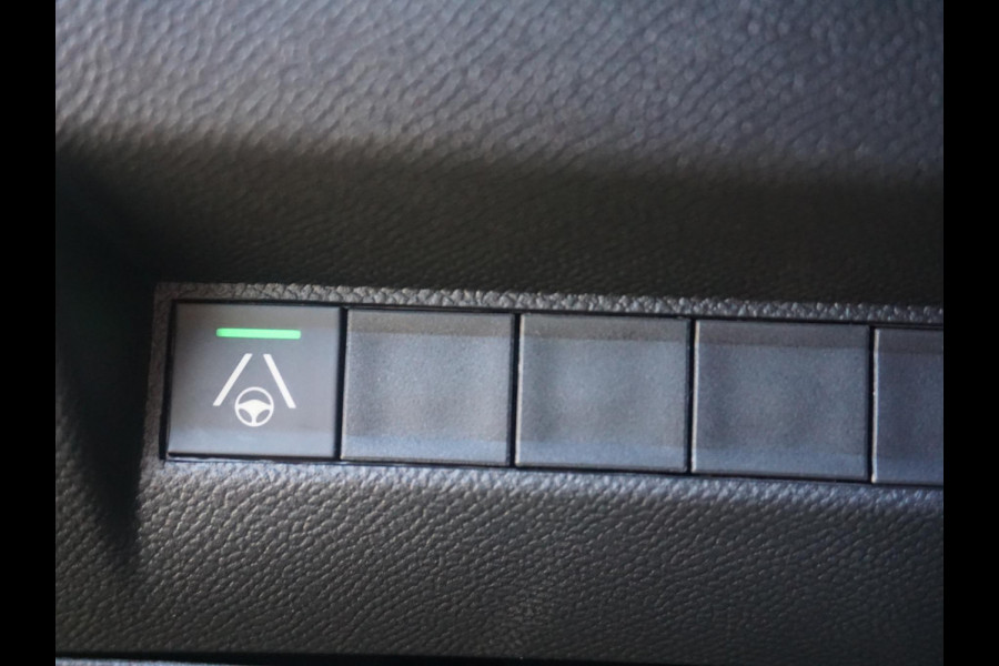 Peugeot 208 1.2 Hybrid 110 e-DCS6 GT Vision Pack