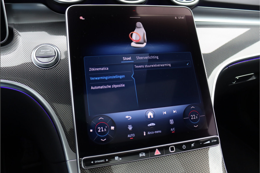 Mercedes-Benz CLE Coupé 200 AMG Line | Distronic Pro | Panoramadak | Memory | Burmester | Verwarmd Stuurwiel | Digital Light | Keyless Go | Camera | Stoelverwarming |