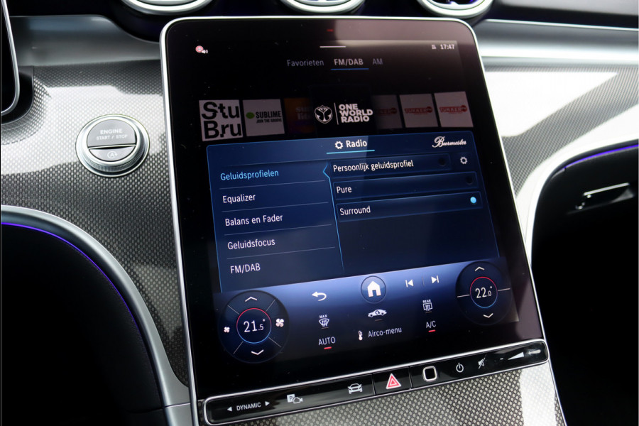 Mercedes-Benz CLE Coupé 200 AMG Line | Distronic Pro | Panoramadak | Memory | Burmester | Verwarmd Stuurwiel | Digital Light | Keyless Go | Camera | Stoelverwarming |