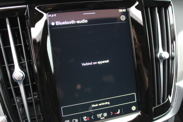 Volvo S90 2.0 T8 AWD Ultimate Dark | Panoramadak | H&K | Head-up | Leder | Pilot Assist | BLIS