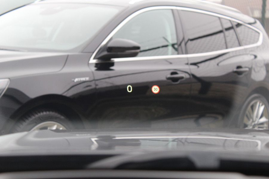 Volvo S90 2.0 T8 AWD Ultimate Dark | Panoramadak | H&K | Head-up | Leder | Pilot Assist | BLIS