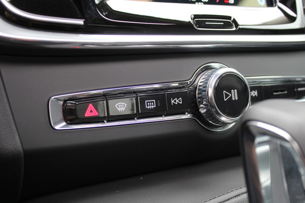 Volvo S90 2.0 T8 AWD Ultimate Dark | Panoramadak | H&K | Head-up | Leder | Pilot Assist | BLIS