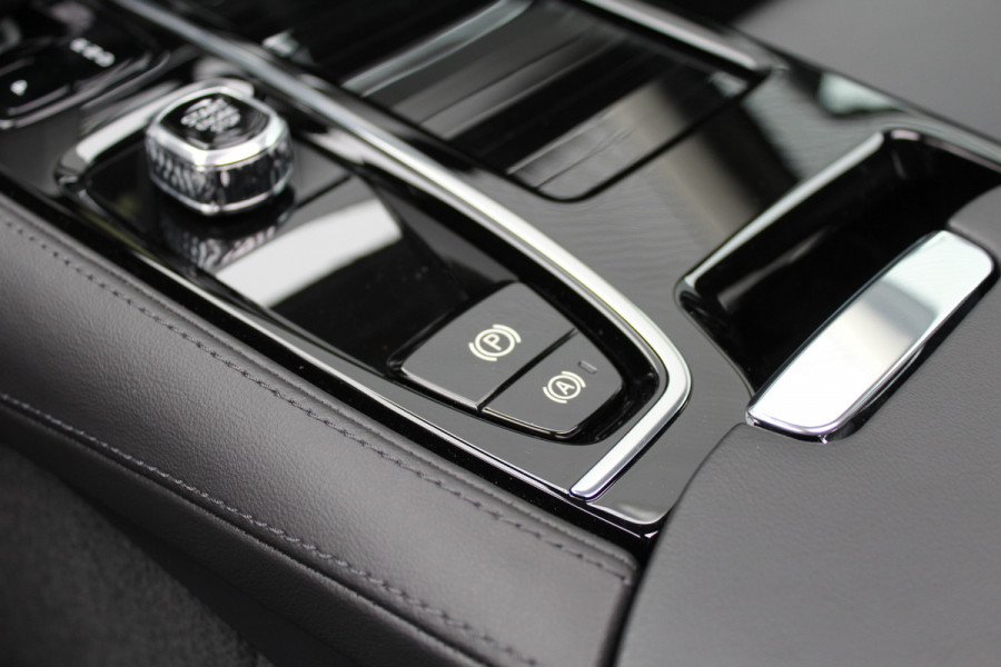Volvo S90 2.0 T8 AWD Ultimate Dark | Panoramadak | H&K | Head-up | Leder | Pilot Assist | BLIS