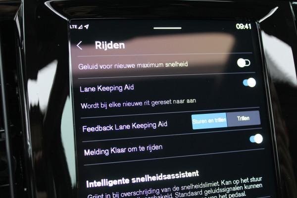 Volvo S90 2.0 T8 AWD Ultimate Dark | Panoramadak | H&K | Head-up | Leder | Pilot Assist | BLIS