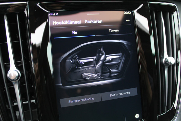 Volvo S90 2.0 T8 AWD Ultimate Dark | Panoramadak | H&K | Head-up | Leder | Pilot Assist | BLIS