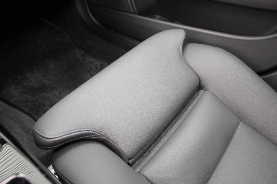 Volvo S90 2.0 T8 AWD Ultimate Dark | Panoramadak | H&K | Head-up | Leder | Pilot Assist | BLIS