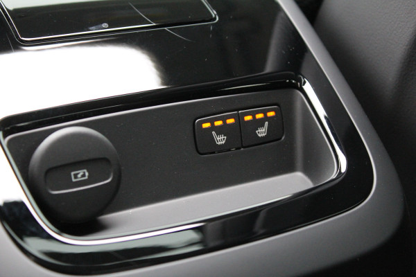 Volvo S90 2.0 T8 AWD Ultimate Dark | Panoramadak | H&K | Head-up | Leder | Pilot Assist | BLIS