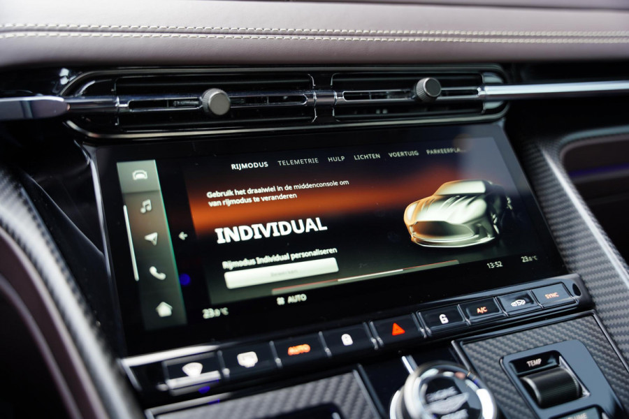 Aston Martin DB12 4.0 V8 / NL-Auto / B&W / Carbon