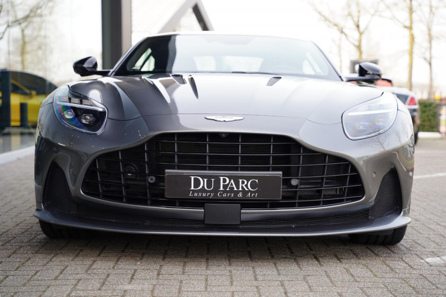 Aston Martin DB12 4.0 V8 / NL-Auto / B&W / Carbon