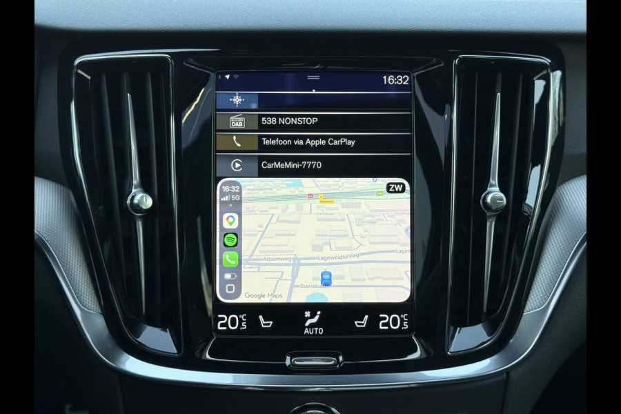 Volvo V60 2.0 T8 Recharge 390PK AWD R-Design |Pano|H/K|360CAM|AutoPilot|Trekhaak