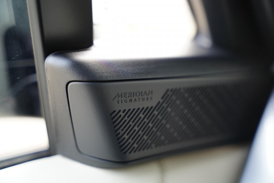 Land Rover Range Rover P550 E Autobiography Perlino Leder / Meridian Signature / Elekt. Trekhaak