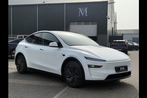 Tesla Model Y Premium Long Range AWD 75 kWh 10.000KM! | AFN. TREKHAAK | FABRIEKSGARANTIE TOT 2029! BTW| NIEUW MODEL