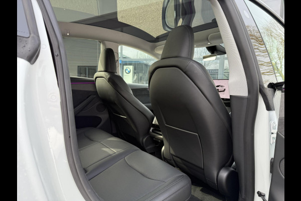 Tesla Model Y Premium Long Range AWD 75 kWh 10.000KM! | AFN. TREKHAAK | FABRIEKSGARANTIE TOT 2029! BTW| NIEUW MODEL