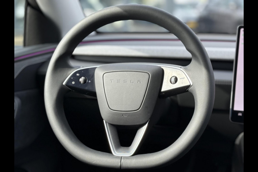 Tesla Model Y Premium Long Range AWD 75 kWh 10.000KM! | AFN. TREKHAAK | FABRIEKSGARANTIE TOT 2029! BTW| NIEUW MODEL