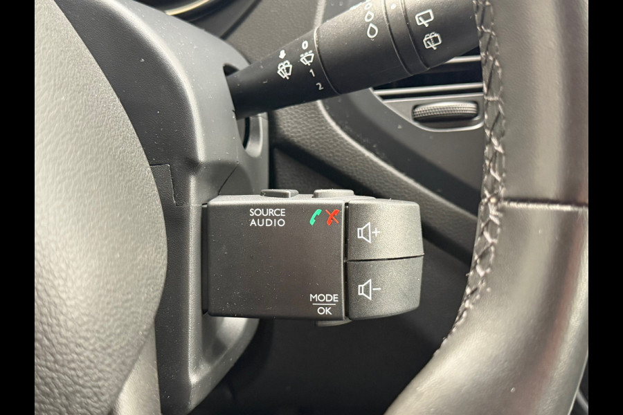 Renault Captur 0.9 TCe Limited|Airco|Keyless|Carplay|Nap