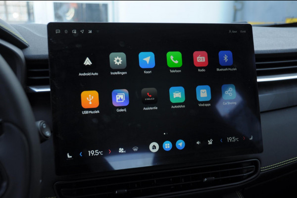 Lynk & Co 01 276PK Automaat Core / Adaptieve cruise control / Stoel - en stuurwielverwarming / Parkeersensoren / Achteruitrijcamera / Apple carplay / Trekhaak / Metallic lak / 19" lichtmetalen velgen