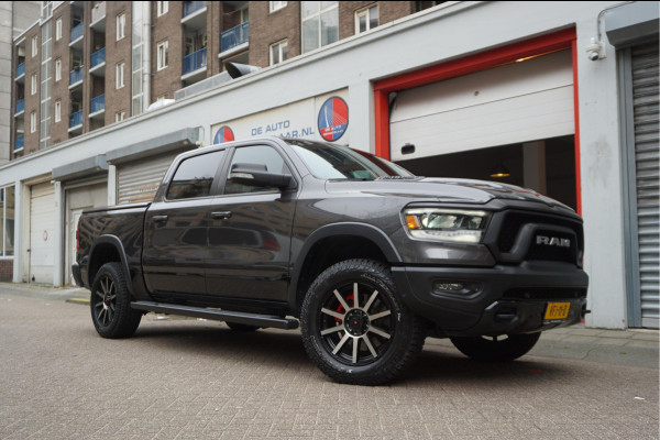 Dodge Ram 1500 5.7 V8 4x4 Crew Cab Rebel Sport | Luchtvering PANO -dak | Black Line | Off Road | Groot Navi | Apple CarPlay | Keyless | 20inch | Harman Kardon | Full LED | LPG onderbouw | excl BTW 3/2026 beurt + 4x Banden
