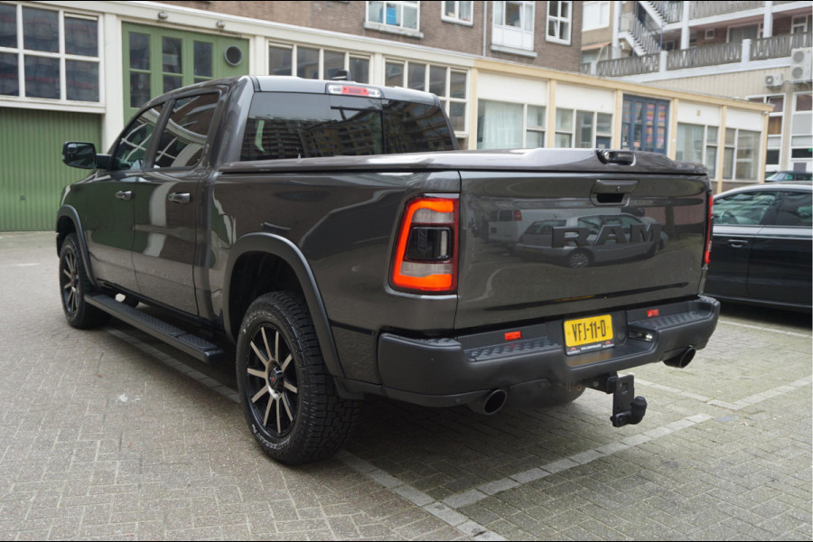 Dodge Ram 1500 5.7 V8 4x4 Crew Cab Rebel Sport | Luchtvering PANO -dak | Black Line | Off Road | Groot Navi | Apple CarPlay | Keyless | 20inch | Harman Kardon | Full LED | LPG onderbouw | excl BTW 3/2026 beurt + 4x Banden