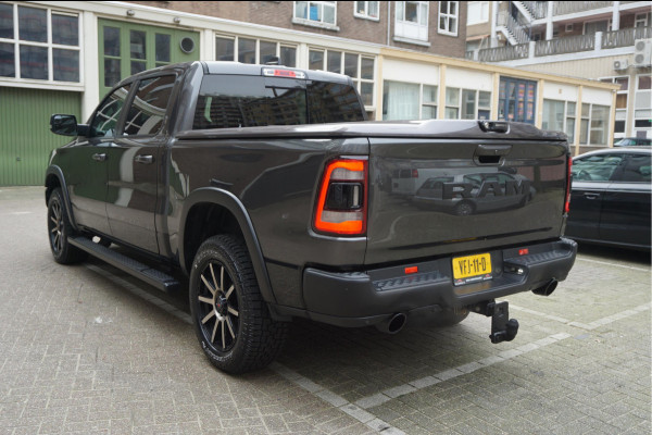 Dodge Ram 1500 5.7 V8 4x4 Crew Cab Rebel Sport | Luchtvering PANO -dak | Black Line | Off Road | Groot Navi | Apple CarPlay | Keyless | 20inch | Harman Kardon | Full LED | LPG onderbouw | excl BTW 3/2026 beurt + 4x Banden