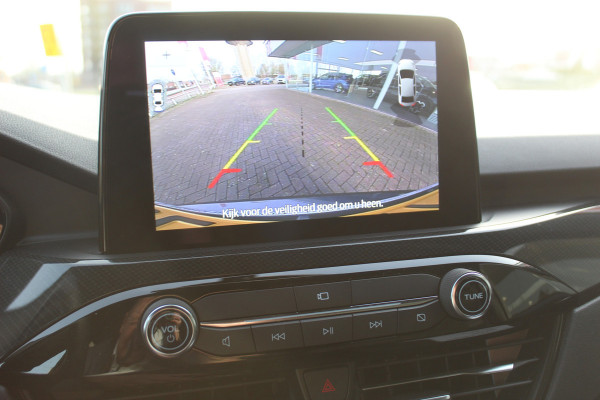 Ford Kuga 2.5-225pk Plug-in Hybrid ST-Line X. Hybride rijden voor een reële prijs ! Adaptive Cruise Control, Stoel-, achterbank, stuur- en voorraamverwarming, autm. airco dual, camera v+a, elektr. achterklep, side- en lane assist etc.