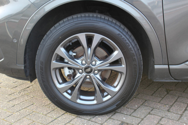 Ford Kuga 2.5-225pk Plug-in Hybrid ST-Line X. Hybride rijden voor een reële prijs ! Adaptive Cruise Control, Stoel-, achterbank, stuur- en voorraamverwarming, autm. airco dual, camera v+a, elektr. achterklep, side- en lane assist etc.