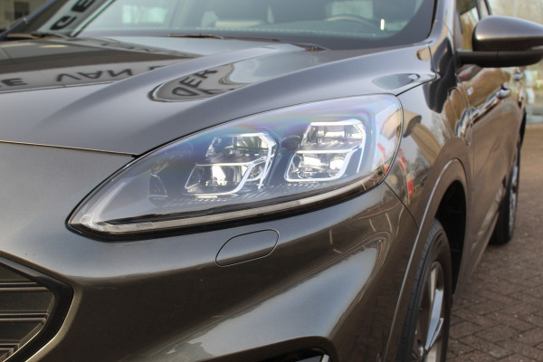 Ford Kuga 2.5-225pk Plug-in Hybrid ST-Line X. Hybride rijden voor een reële prijs ! Adaptive Cruise Control, Stoel-, achterbank, stuur- en voorraamverwarming, autm. airco dual, camera v+a, elektr. achterklep, side- en lane assist etc.