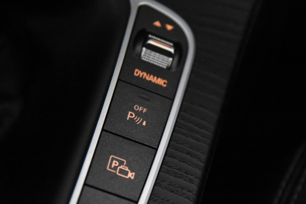 Mercedes-Benz C-Klasse 180 d T AMG-Line *Leer*Navigatie*Trekhaak*Parkassist*