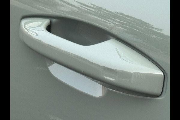 Volvo XC40 Recharge P8 AWD 408 pk R-Design, afneembare trekhaak, stoelverwarming, 1 e eigenaar, NL auto met nap