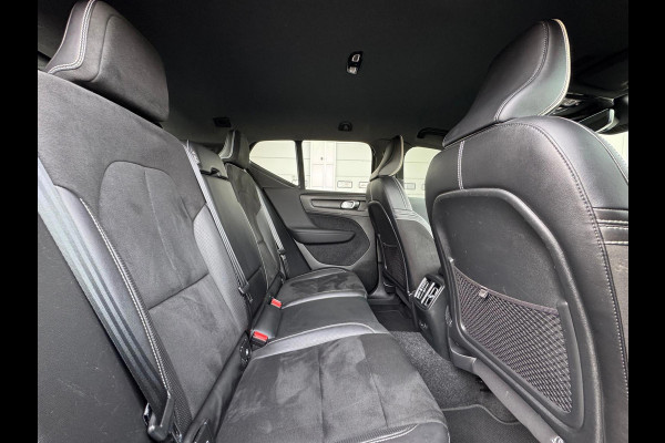 Volvo XC40 Recharge P8 AWD 408 pk R-Design, afneembare trekhaak, stoelverwarming, 1 e eigenaar, NL auto met nap