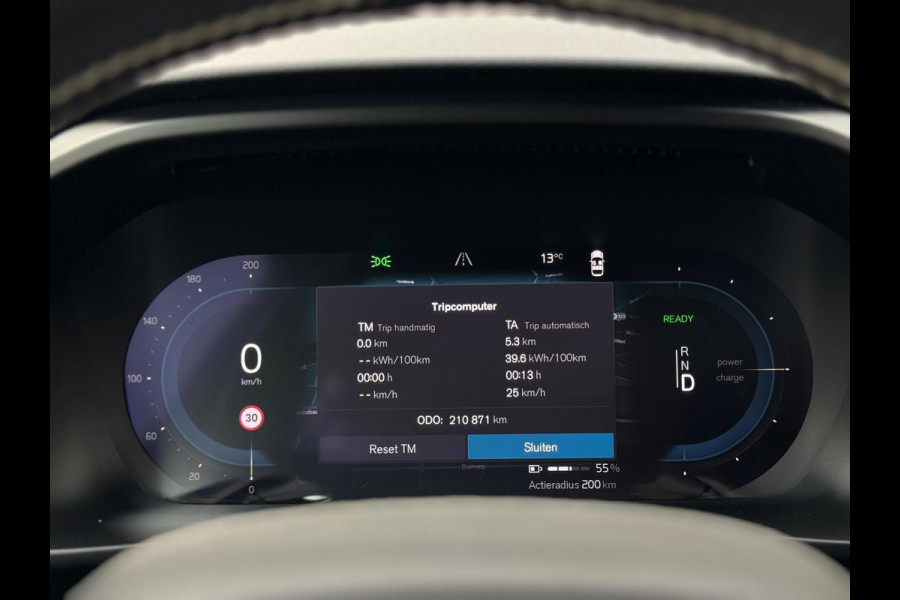 Volvo XC40 Recharge P8 AWD 408 pk R-Design, afneembare trekhaak, stoelverwarming, 1 e eigenaar, NL auto met nap