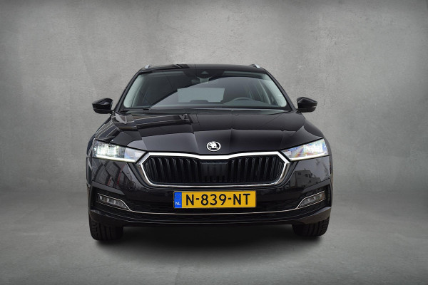 Škoda Octavia Combi 1.0 e-TSI Business Edition | Apple CarPlay | Stoelverw. | Camera | Sportstoelen