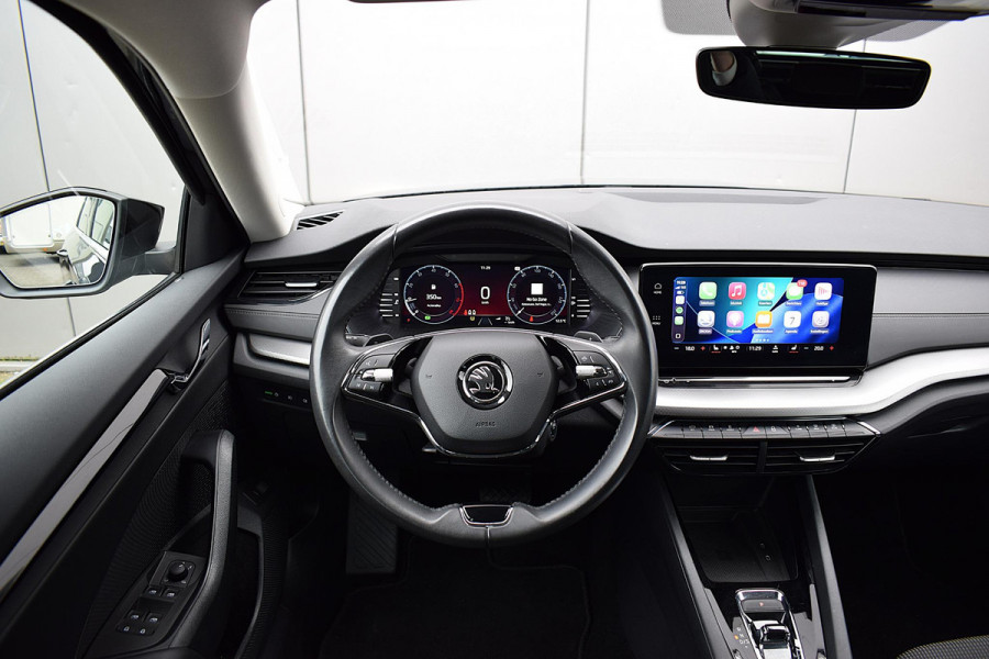 Škoda Octavia Combi 1.0 e-TSI Business Edition | Apple CarPlay | Stoelverw. | Camera | Sportstoelen