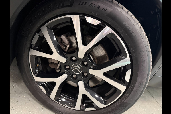 Citroën C5 Aircross 1.6 Plug-in Hybrid 225 Shine PANO/LEDER/CAM/DAB/CARPLAY/NAVI/LED/CRUISE///