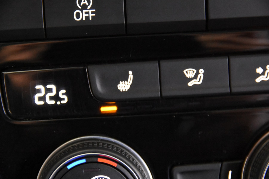 Volkswagen T-Roc 1.0 TSI United *1ste Eigenaar*Panoramadak*Stoelverwarming*Parkassist*