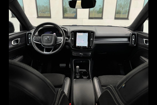 Volvo XC40 Recharge P8 AWD 408 pkR-Design, afneembare trekhaak, achteruitrijcamera, stoelverwarming, 1 e eigenaar, NL auto met nap