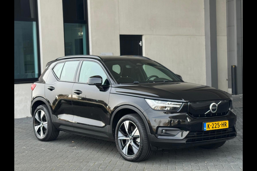 Volvo XC40 Recharge P8 AWD 408 pkR-Design, afneembare trekhaak, achteruitrijcamera, stoelverwarming, 1 e eigenaar, NL auto met nap