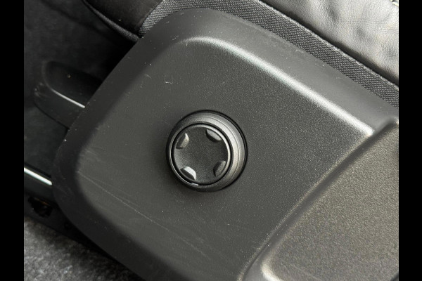 Volvo XC40 Recharge P8 AWD 408 pkR-Design, afneembare trekhaak, achteruitrijcamera, stoelverwarming, 1 e eigenaar, NL auto met nap