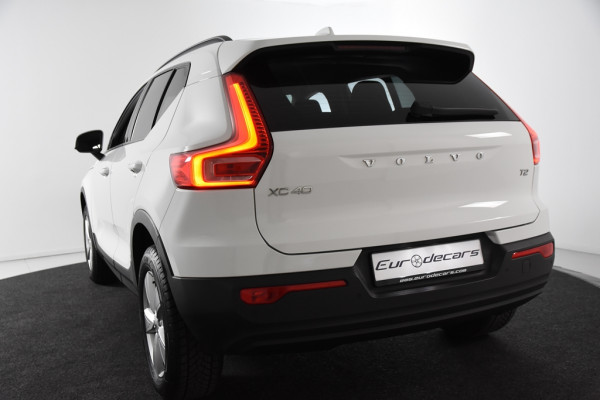 Volvo XC40 1.5 T2 Momentum *1ste Eigenaar*Navigatie*Parkassist*Trekhaak*
