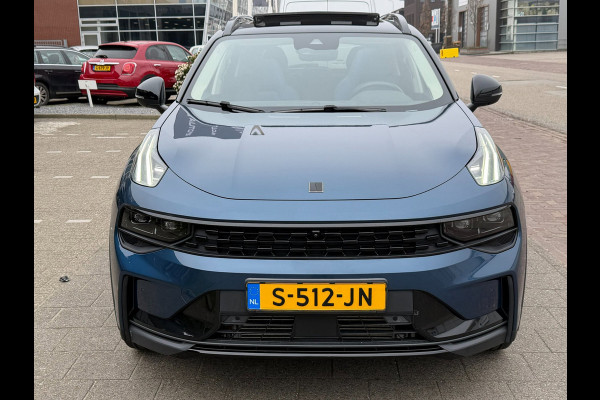 Lynk & Co 01 1.5 l Pano l NAVI l Camera