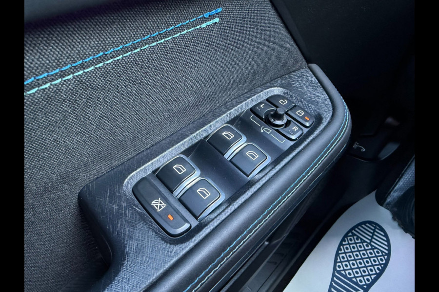 Lynk & Co 01 1.5 l Pano l NAVI l Camera