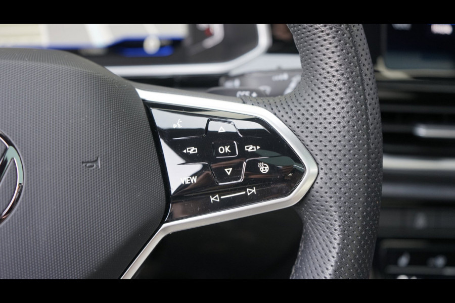 Volkswagen T-Roc 1.5 TSI R-Line AUTOMAAT-ACC-CAMERA-CLIMA-IQ LIGHT-KEYLESS-NAVIGATIE-PANORAMA-STOELVERWARMING