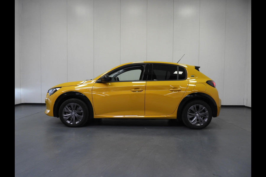 Peugeot e-208 EV Allure Pack 50 kWh NAVI/CAMERA/CLIMA/ADAPT.CRUISE/LED/16"LMV!