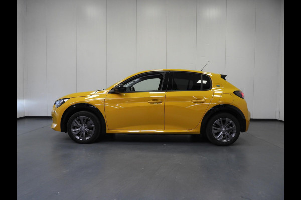 Peugeot e-208 EV Allure Pack 50 kWh NAVI/CAMERA/CLIMA/ADAPT.CRUISE/LED/16"LMV!