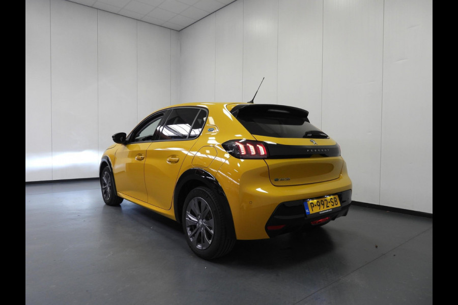 Peugeot e-208 EV Allure Pack 50 kWh NAVI/CAMERA/CLIMA/ADAPT.CRUISE/LED/16"LMV!