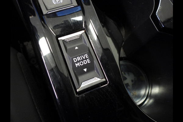 Peugeot e-208 EV Allure Pack 50 kWh NAVI/CAMERA/CLIMA/ADAPT.CRUISE/LED/16"LMV!