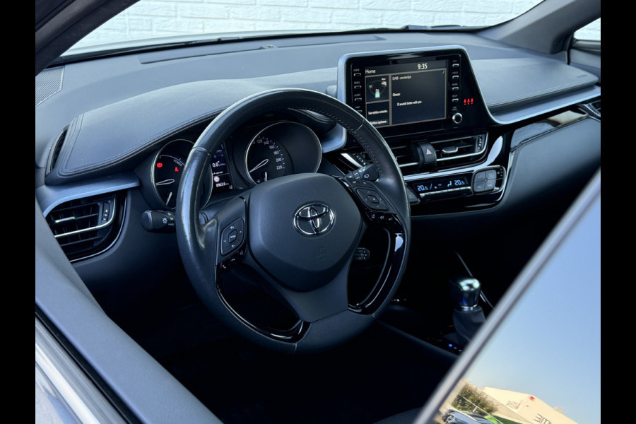 Toyota C-HR 1.8 Hybrid Team D | CarPlay | ACC | Camera | Keyless | 18 inch